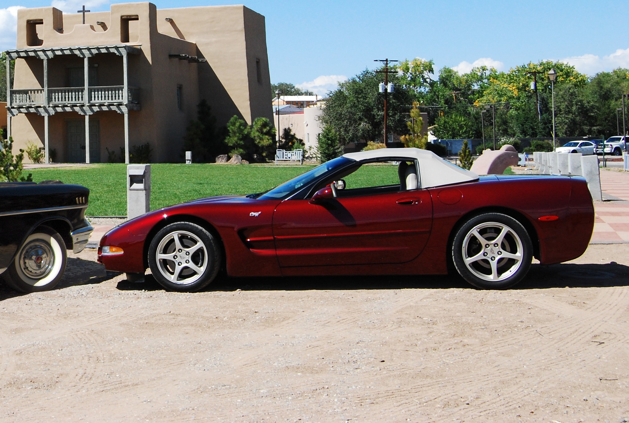 Side profile of Larry's 2003 Corvette convertible